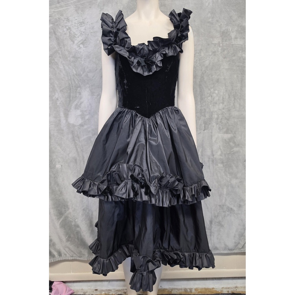 Victor Costa Vintage Avant-Garde Gothic Prom Dress Black Ruffle Off Shoulder XS